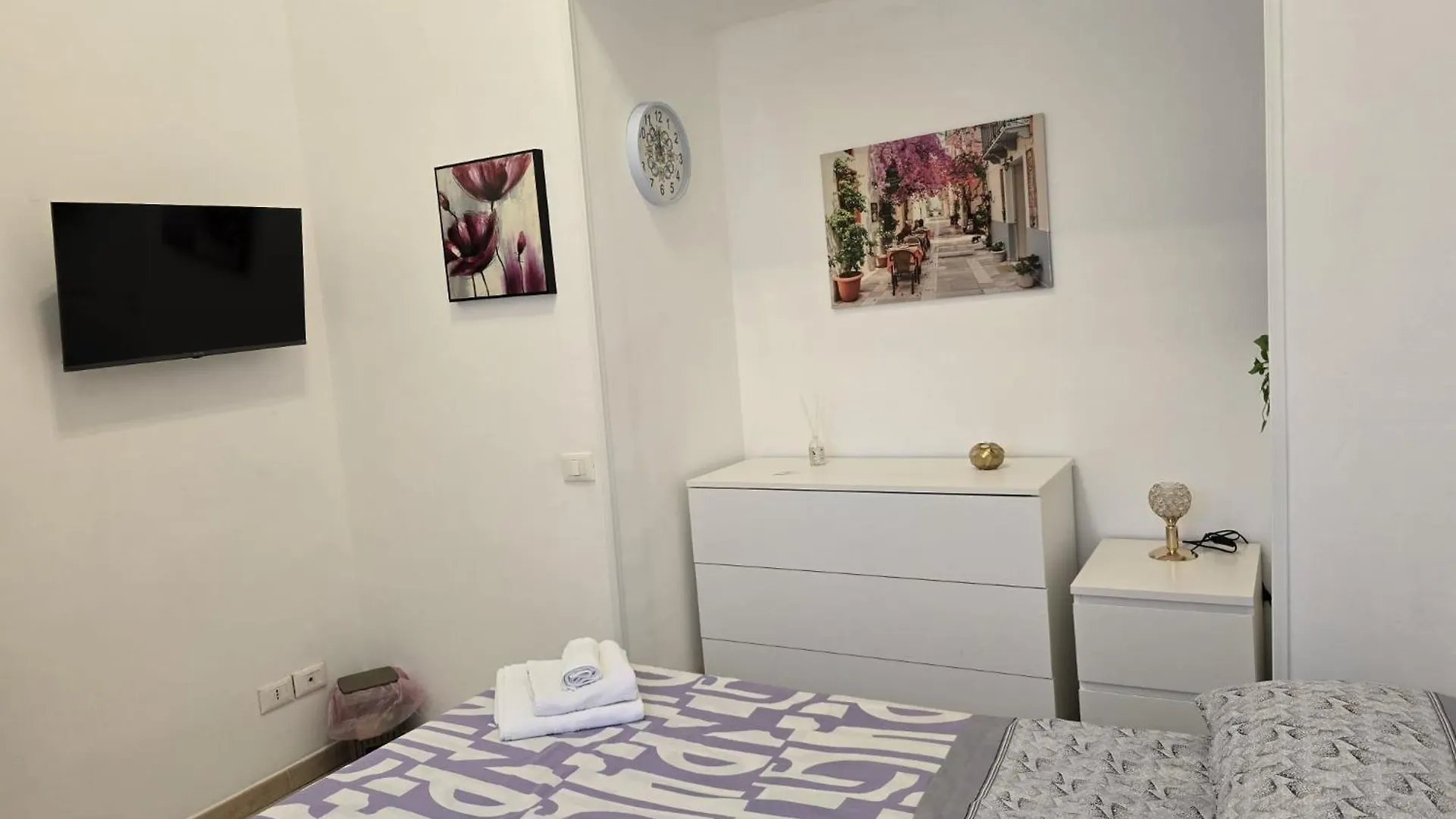 Affittacamere Hotel Giglio Rosso House Aeroporto di Catania Fontana Rossa